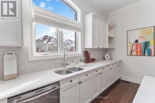 2215 Callingham Drive, London North (North R), ON - Indoor Photo Showing Kitchen With Double Sink