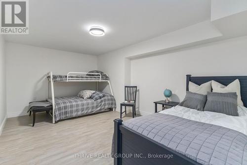 2215 Callingham Drive, London North (North R), ON - Indoor Photo Showing Bedroom