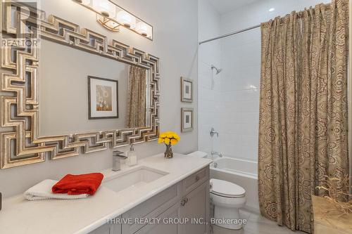 2215 Callingham Drive, London North (North R), ON - Indoor Photo Showing Bathroom