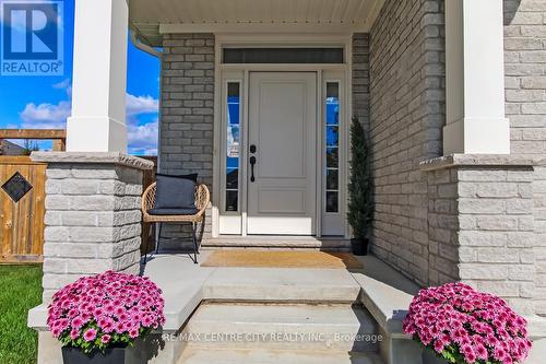 8 Redhaven Lane, St. Thomas, ON - Outdoor With Exterior