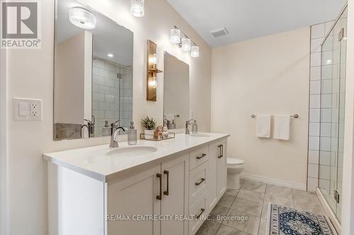8 Redhaven Lane, St. Thomas, ON - Indoor Photo Showing Bathroom