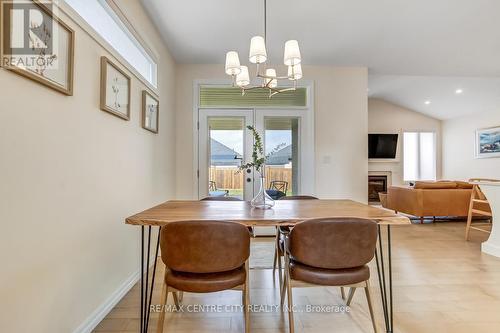 8 Redhaven Lane, St. Thomas, ON - Indoor Photo Showing Dining Room