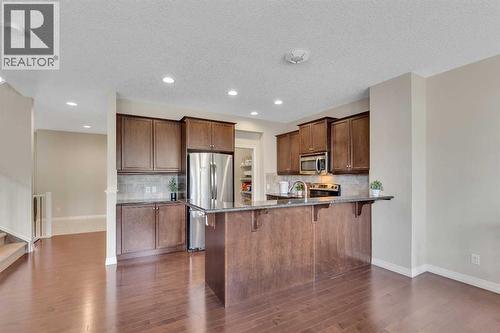 224 Panamount Point Nw, Calgary, AB - Indoor Photo Showing Kitchen