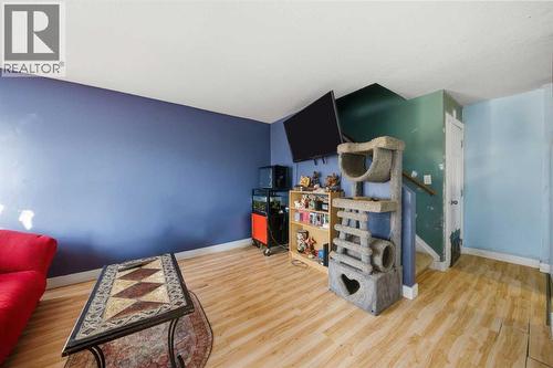 44 Doverdale Mews Se, Calgary, AB - Indoor