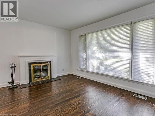 2067 Devon Road, Oakville, ON - Indoor Photo Showing Living Room With Fireplace