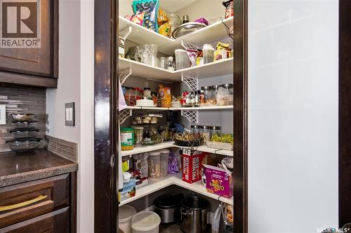 Lockert Acreage, Francis Rm No. 127, SK - Indoor With Storage