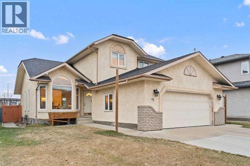 43 Sunset Crescent  Okotoks, AB T1S 1P3