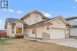 43 Sunset Crescent  Okotoks, AB T1S 1P3