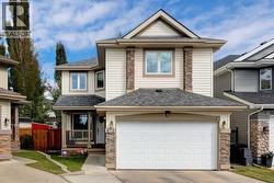 206 Chapalina Court SE  Calgary, AB T2X 3X2