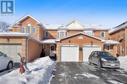 16 CREEKWOOD CRESCENT  Whitby (Rolling Acres), ON L1R 2K3