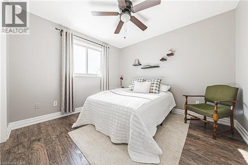47 Fuller Drive, Caledonia, ON - Indoor Photo Showing Bedroom
