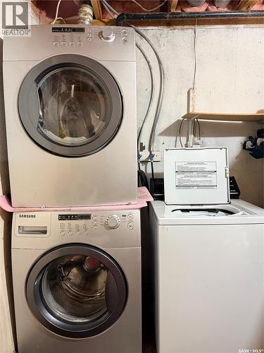 1322 Junor Avenue, Saskatoon, SK - Indoor Photo Showing Laundry Room