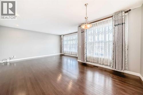 88 Nolanhurst Crescent Nw, Calgary, AB - Indoor Photo Showing Other Room
