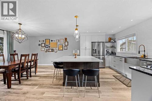 123 Sackville Drive Sw, Calgary, AB - Indoor Photo Showing Other Room