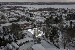 Rue Lévesque  Magog, QC J1X 5T6