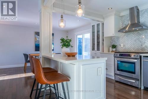 704 Francis Road, Burlington, ON - Indoor Photo Showing Kitchen
