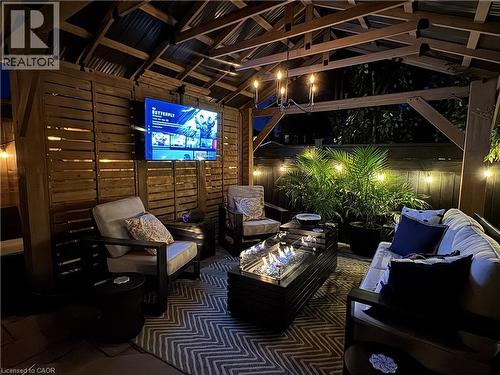 565 Harmony Avenue, Burlington, ON - 