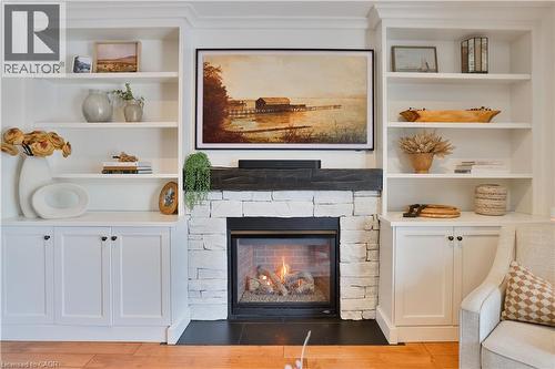 565 Harmony Avenue, Burlington, ON - Indoor With Fireplace