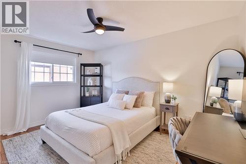 565 Harmony Avenue, Burlington, ON - Indoor Photo Showing Bedroom