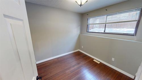 325 4Th Avenue, Kimberley, BC - Indoor Photo Showing Other Room