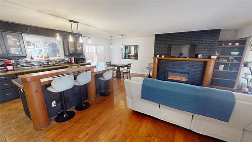 325 4Th Avenue, Kimberley, BC - Indoor With Fireplace