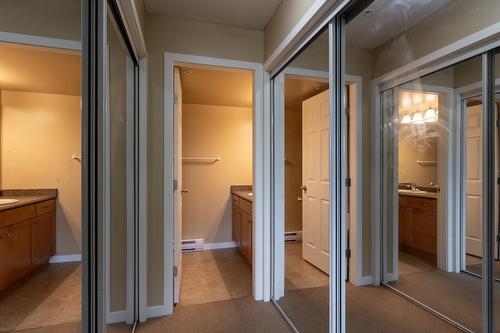 306-135 Ziprick Road, Kelowna, BC -  Photo Showing Other Room