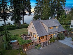 4026 Haas Rd  Courtenay, BC V9N 9T4