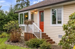130 Marks Ave  Parksville, BC V9P 1L8
