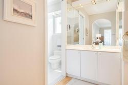 Ensuite bathroom - 