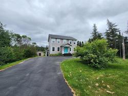 48 Woodbridge Lane  Torbay, NL A1K 0E2