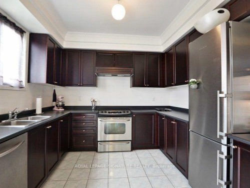 67 Breton Avenue, Mississauga, ON - Indoor Photo Showing Kitchen With Double Sink