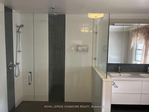 158 Church Street, Mississauga, ON 