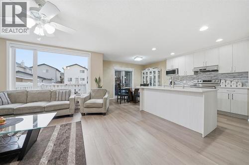 131 San Fernando Crescent Ne, Calgary, AB - Indoor