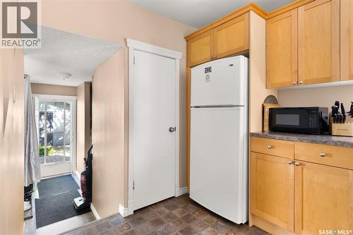 2353 Reynolds Street, Regina, SK - Indoor Photo Showing Kitchen
