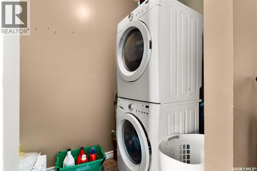 2353 Reynolds Street, Regina, SK - Indoor Photo Showing Laundry Room