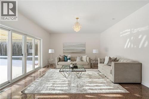 593 Rymal Road W, Hamilton, ON - Indoor Photo Showing Living Room