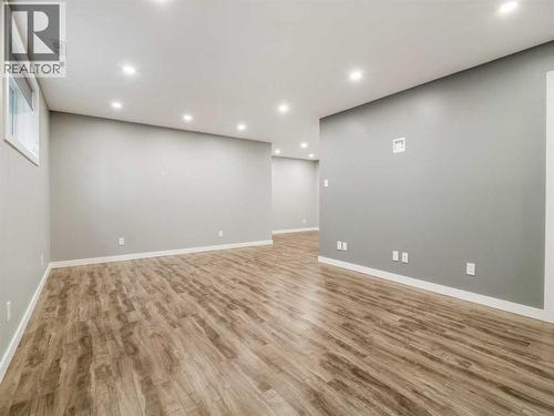 98 Moonlight Boulevard W, Lethbridge, AB - Indoor