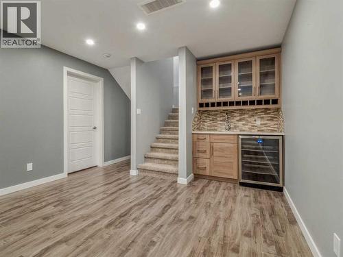 98 Moonlight Boulevard W, Lethbridge, AB - Indoor Photo Showing Other Room