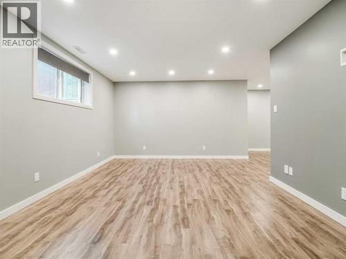 98 Moonlight Boulevard W, Lethbridge, AB - Indoor