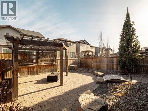 98 Moonlight Boulevard W, Lethbridge, AB - Outdoor