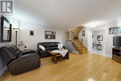 1249 Foxglove Place, Mississauga, ON - Indoor Photo Showing Living Room