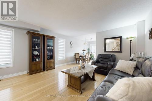 1249 Foxglove Place, Mississauga, ON - Indoor Photo Showing Living Room
