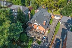 UPPER - 2177 LAKESHORE ROAD  Burlington, ON L7R 1A5