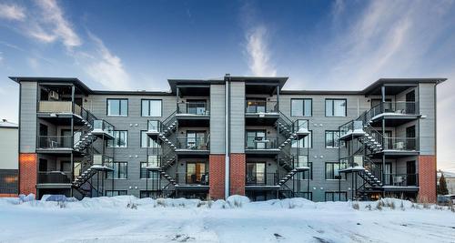 Face arrière - 402-40 Rue Chénier, Saint-Philippe, QC - Outdoor With Facade