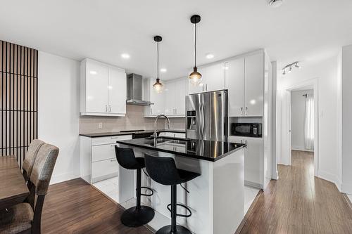 Cuisine - 402-40 Rue Chénier, Saint-Philippe, QC - Indoor Photo Showing Kitchen With Upgraded Kitchen
