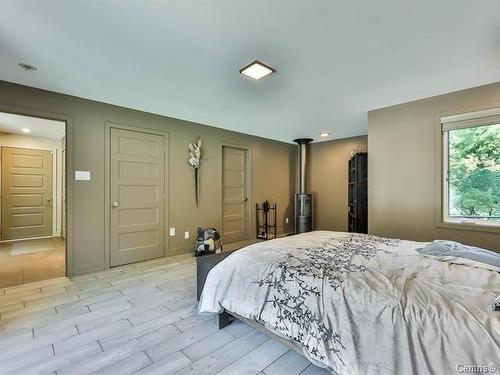 Chambre à coucher - 59 Ch. Wright, Chelsea, QC - Indoor Photo Showing Bedroom