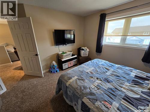 721 Barber Crescent, Weyburn, SK - Indoor Photo Showing Bedroom