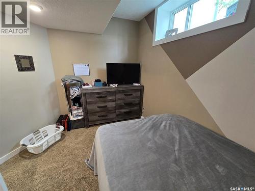 721 Barber Crescent, Weyburn, SK - Indoor Photo Showing Bedroom