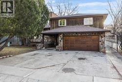 42 Red Deer Drive SW  Medicine Hat, AB T1A 4A4