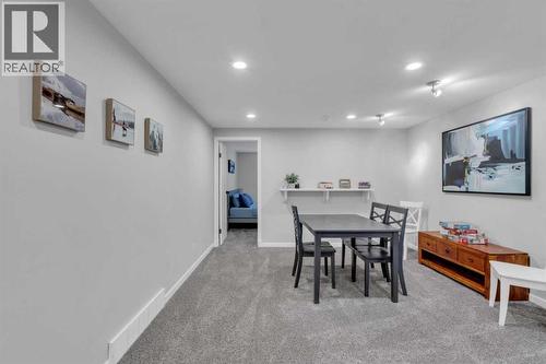 19 Garrick Drive Sw, Calgary, AB - Indoor